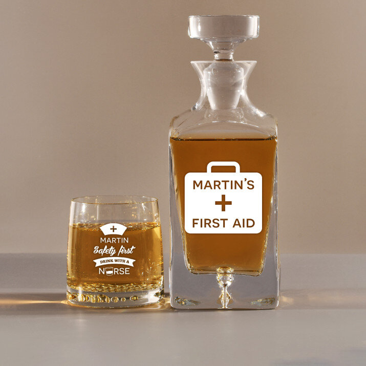 First aid - Set cu carafă și pahare pentru whisky