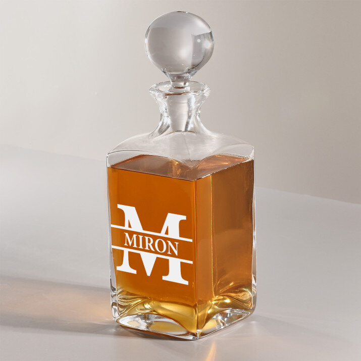 Inițială cu nume - Carafă pentru whisky