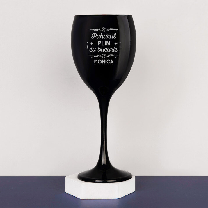 Paharul plin cu bucurie - Pahar pentru vin