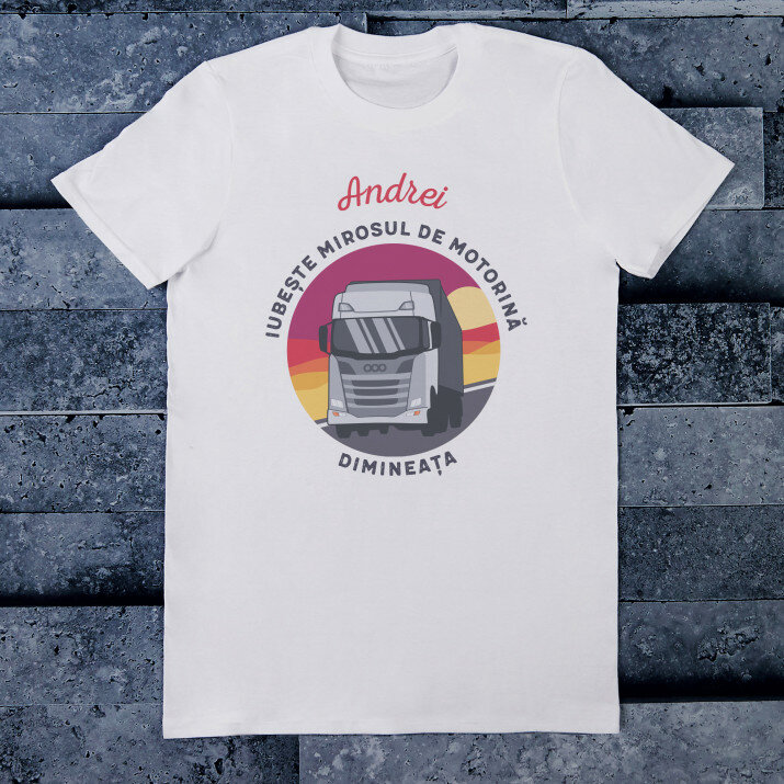 Iubește mirosul de motorină dimineața - Tricou pentru bărbați