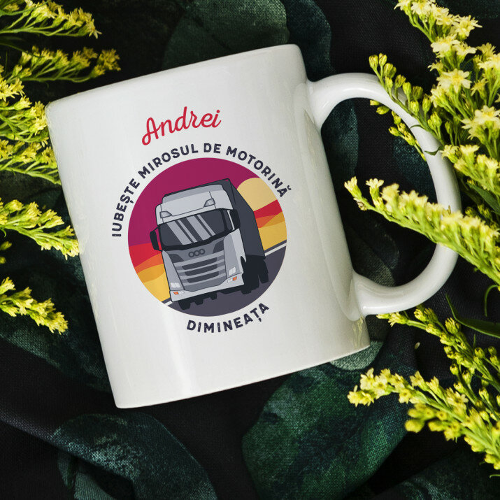 Iubește mirosul de motorină dimineața - Cană 