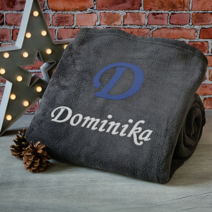 Monogramă numele - Pătură Brodată