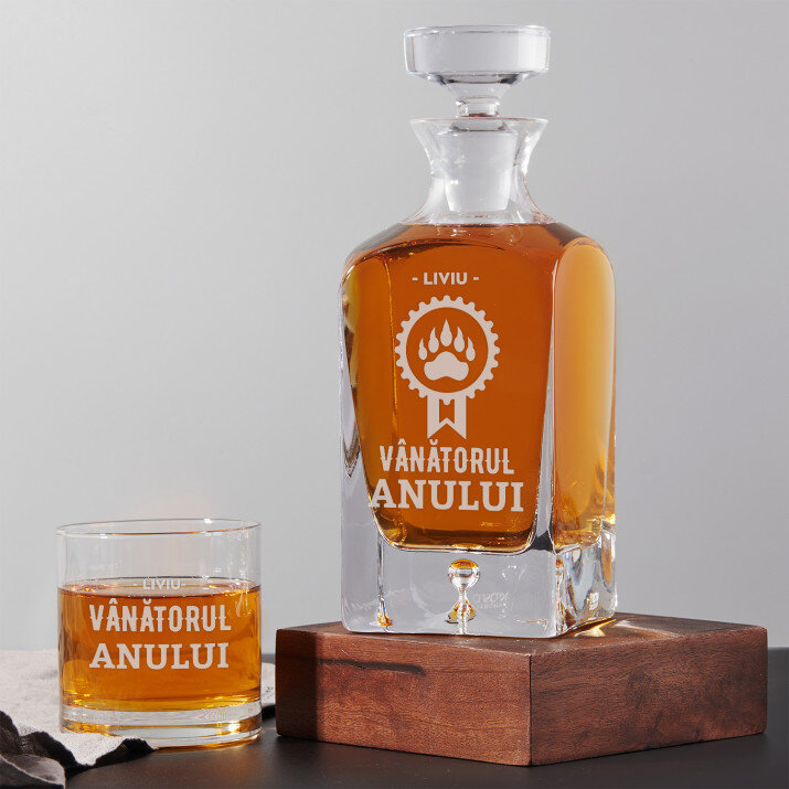Vânătorul anului - Set cu carafă și pahare pentru whisky