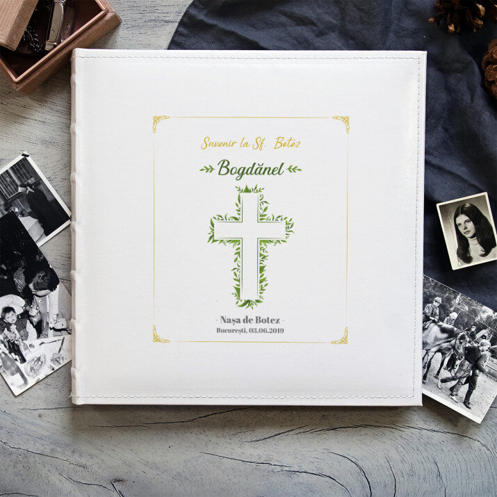 Suvenir la botez, frunzulițe - Album Foto Suvenir la botez, frunzulițe - Album Foto