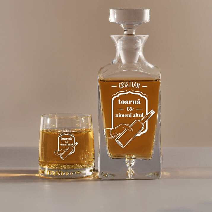 Toarnă ca nimeni altul - Set cu carafă și pahare pentru whisky