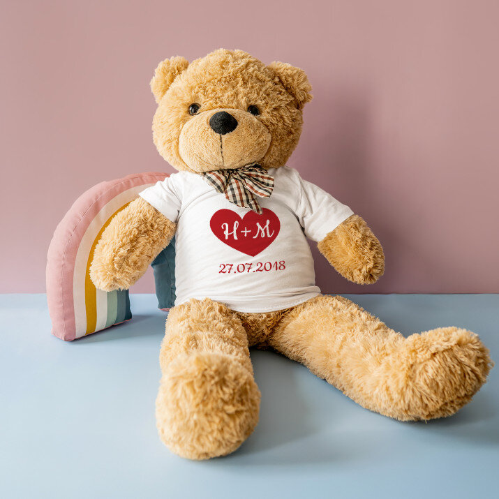 Inimă + dată - Ursuleț de pluș 90 cm Inimă + dată - Ursuleț de pluș 90 cm