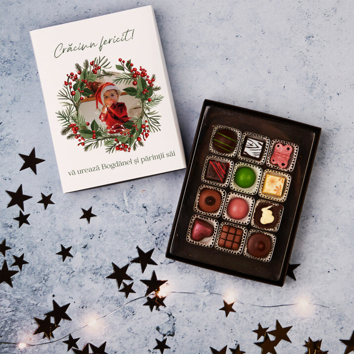 Ramuri de brad fotografie - Praline din ciocolată belgiană