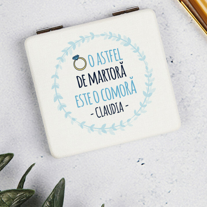 O astfel de martoră este o comoară - Oglindă de buzunar