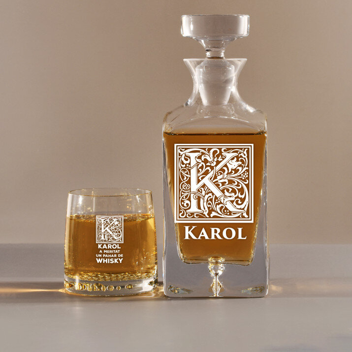 Un pahar de whisky - Set cu carafă și pahare pentru whisky Un pahar de whisky - Set cu carafă și pahare pentru whisky
