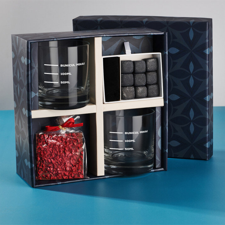 Set cadou pentru bunic, cu pahare pentru whisky