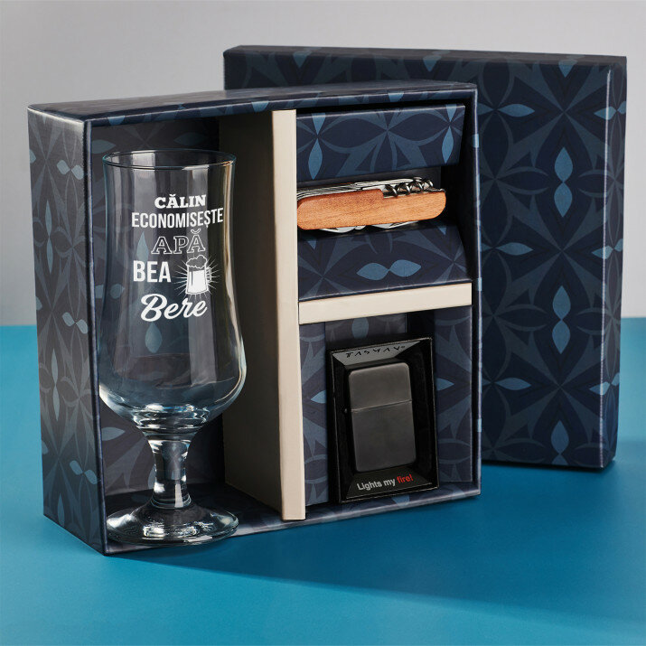 Set cadou cu pocal pentru bere și briceag
