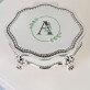 Monogram egy virágkörben - Cutiuță de argint